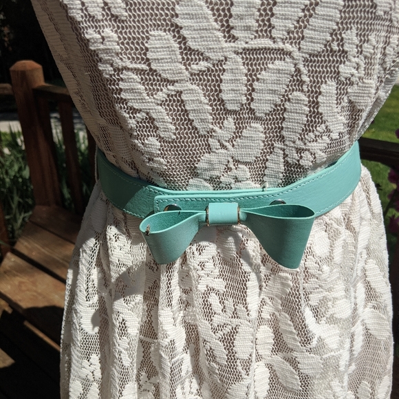 My Michelle lace dress size 7 - Picture 4 of 7